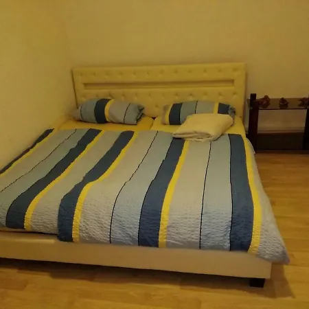 Apartment Im Historischen In Hornbach